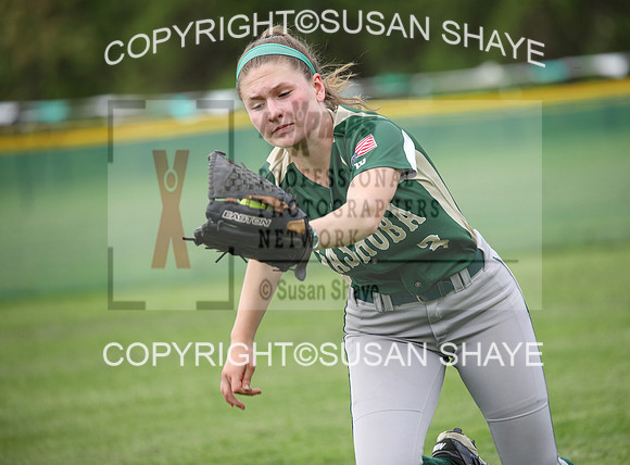 #3 Julia Straub