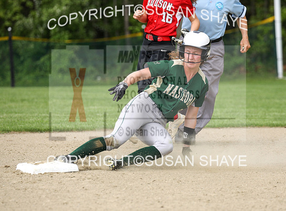 #3 Julia Straub